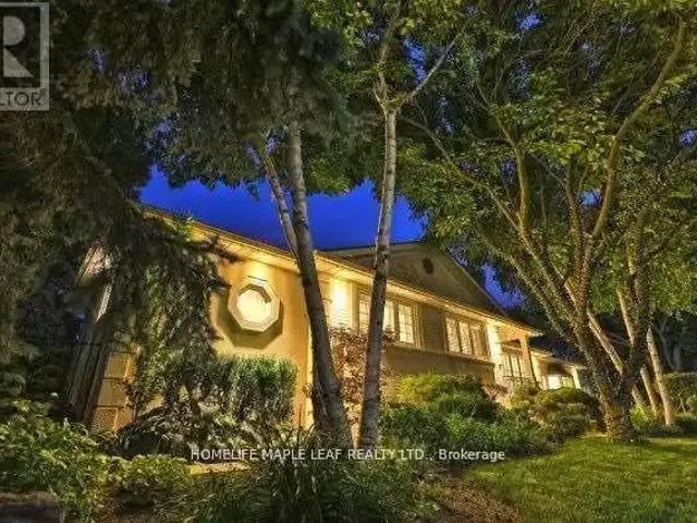 4 Bedroom House Oakville ON LS102578855