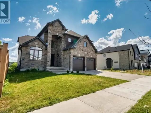 4 Bedroom House London ON 104535592