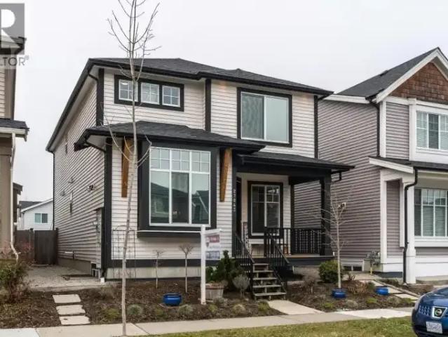 4 Bedroom House Langley BC 102847407
