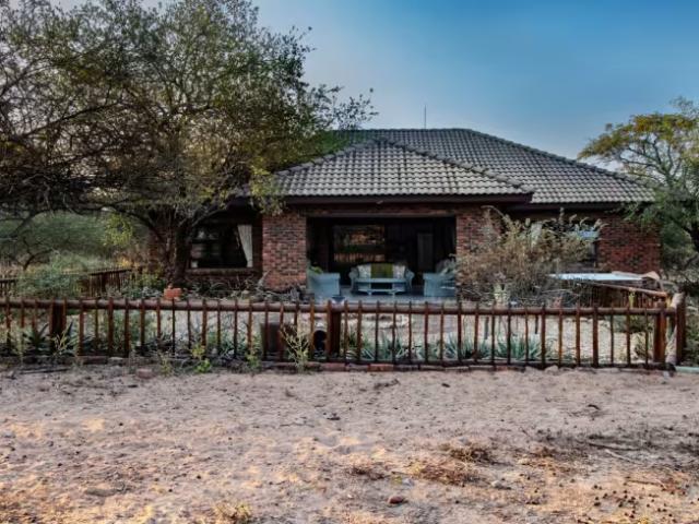 4 Bedroom House Marloth Park Marloth Park 103577010