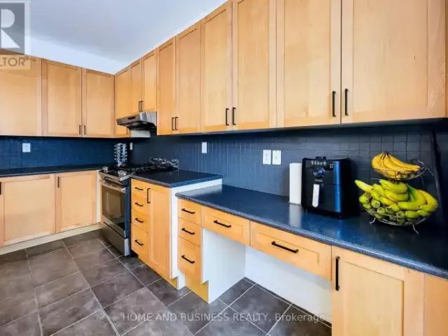 4 Bedroom House Milton ON 103060485
