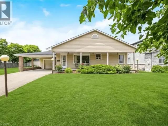 4 Bedroom House Milton ON 103879634