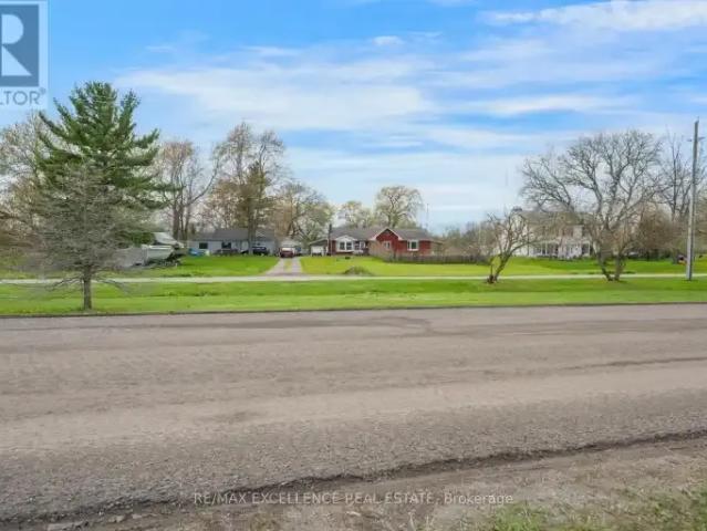 4 Bedroom House Niagara Falls ON 103920596