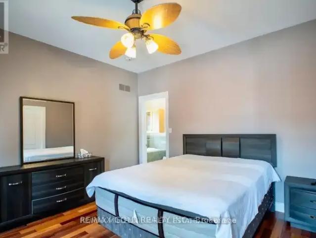 4 Bedroom House Niagara Falls ON 103091679