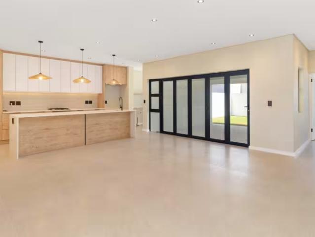 4 Bedroom House Sandown Sandown 103178074