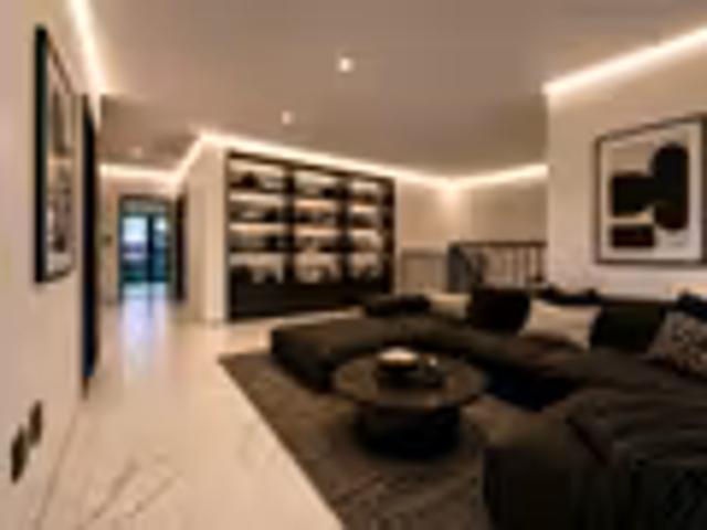 4 Bedroom House Sandown Sandown 103689618