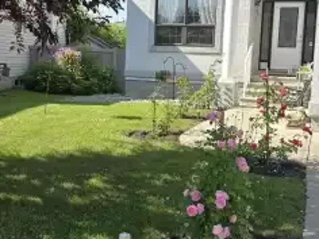 4 Bedroom House Sherwood Park AB 105467061
