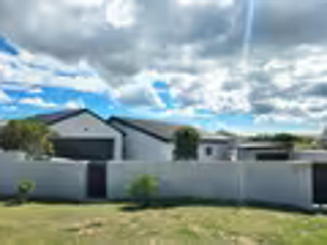 4 Bedroom House Stilbaai Wes Stilbaai Wes 103689617