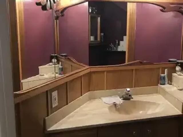 4 Bedroom House Strathmore AB 102394157