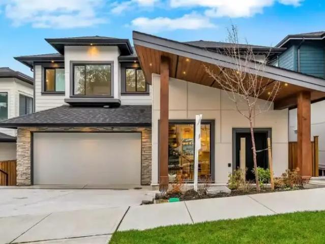 4 Bedroom House Surrey BC 102658638