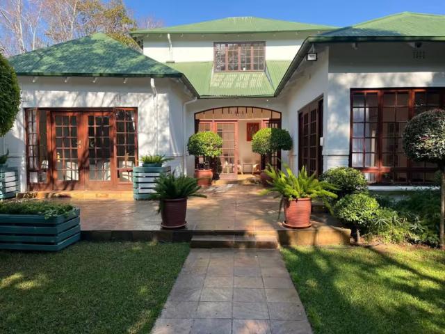 4 Bedroom House Parkwood Parkwood 103175121