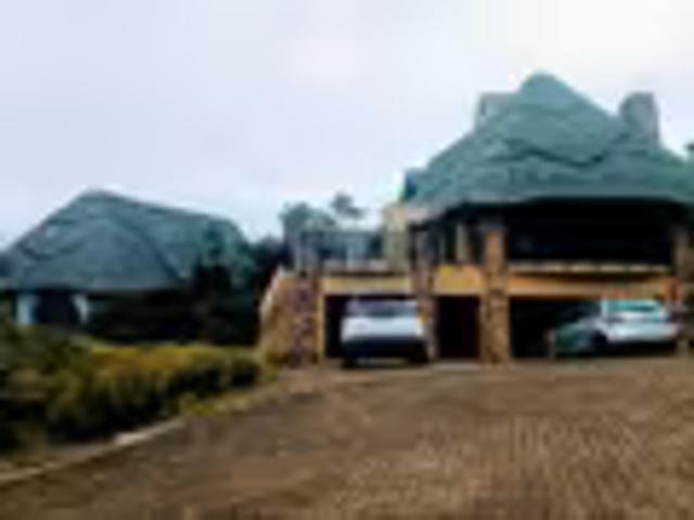 4 Bedroom House Phezulu Phezulu 103815150
