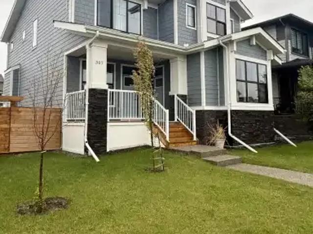 4 Bedroom House Rocky View County AB 102847337