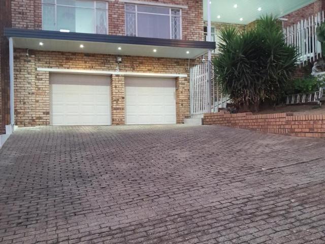 4 Bedroom House Roodepoort Gauteng 112500 DS89904762