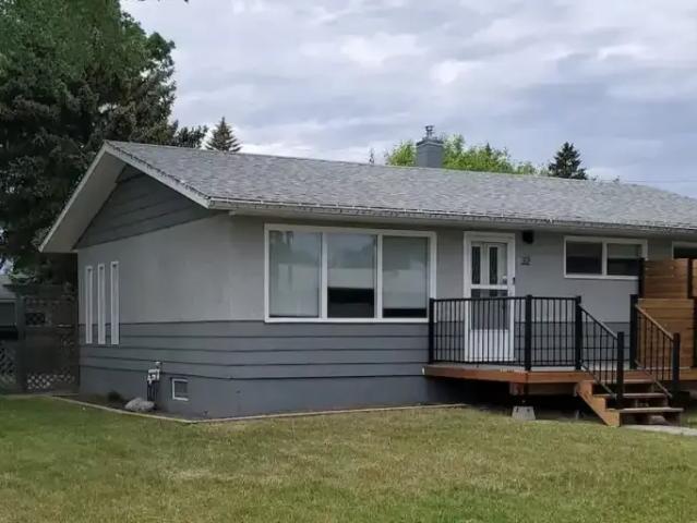4 Bedroom House Regina SK 104985950
