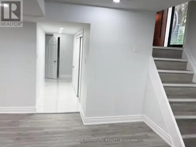 4 Bedroom House Richmond Hill ON 102468482