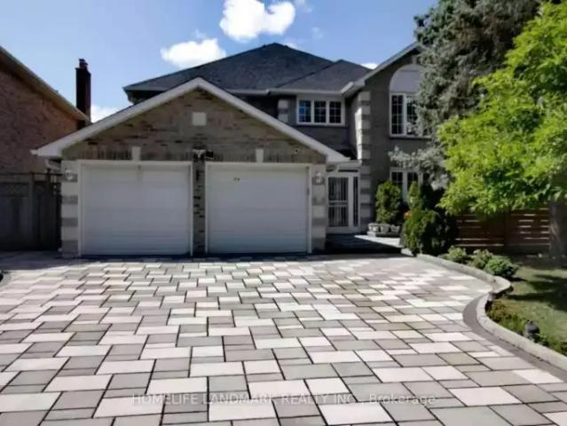 4 Bedroom House Richmond Hill ON 103487609