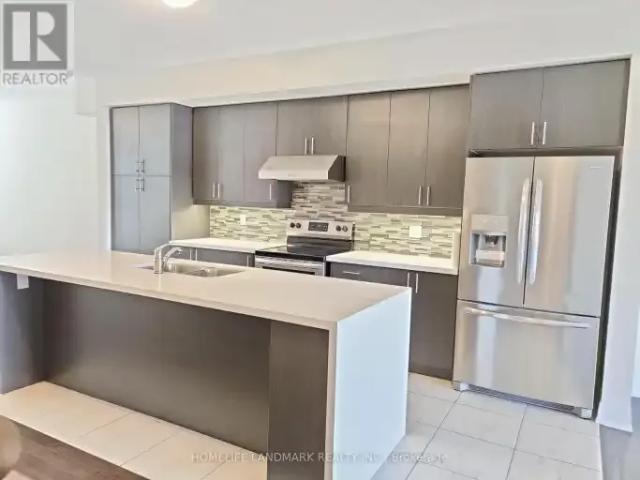4 Bedroom House Richmond Hill ON 103012015