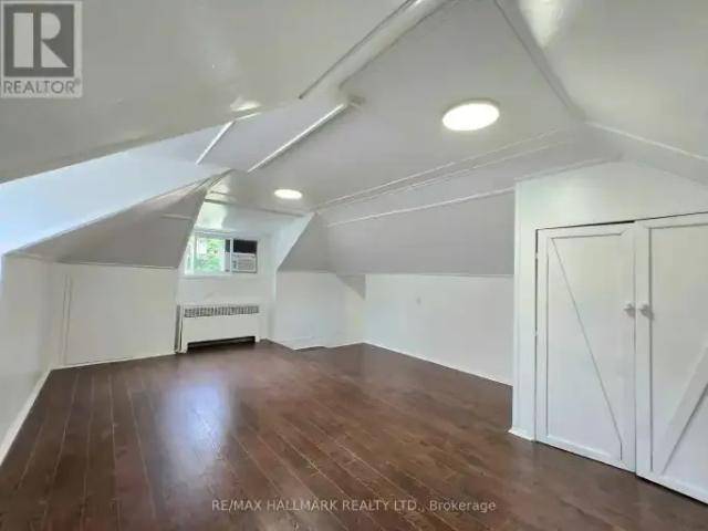 4 Bedroom House Richmond Hill ON 103119131