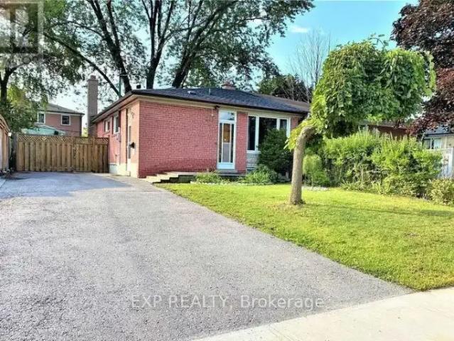 4 Bedroom House Richmond Hill ON 104257404