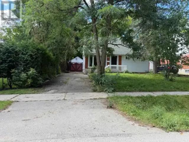 4 Bedroom House Richmond Hill ON 105337597