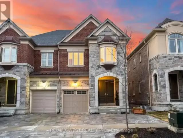 4 Bedroom House Richmond Hill ON LS100941139