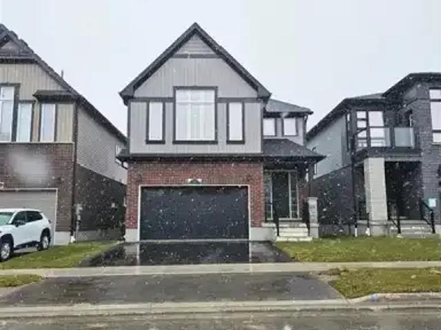 4 Bedroom House Waterloo ON 103487734