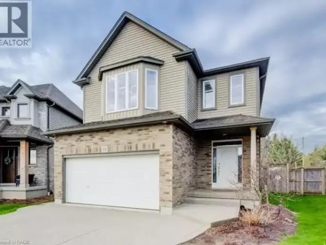 4 Bedroom House Waterloo ON LS102204317