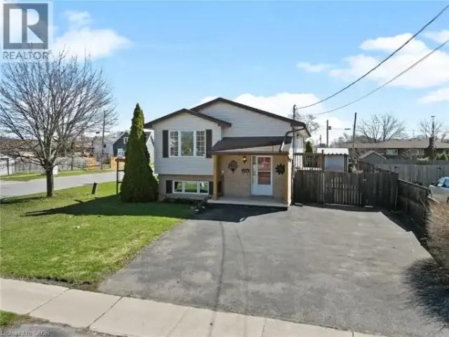4 Bedroom House Welland ON 102847493