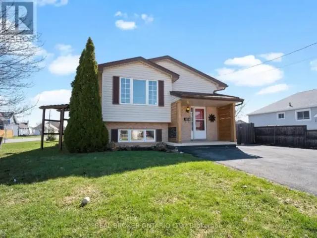 4 Bedroom House Welland ON 102847494