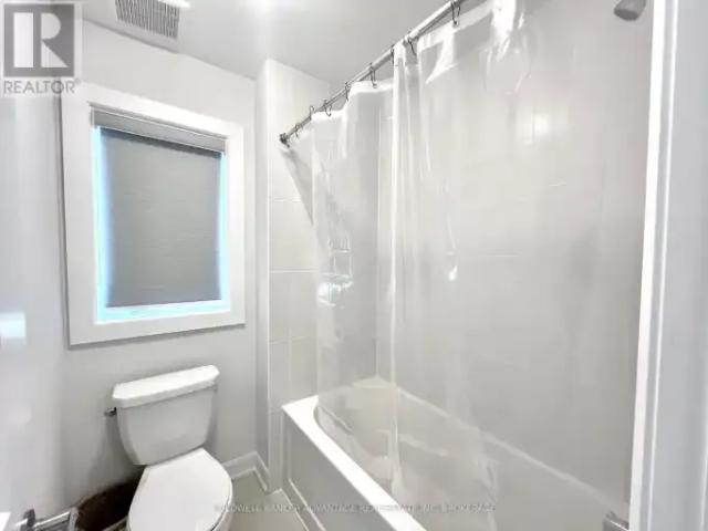 4 Bedroom House Welland ON LS102701656