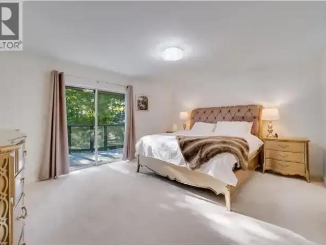 4 Bedroom House West Vancouver BC 102366588