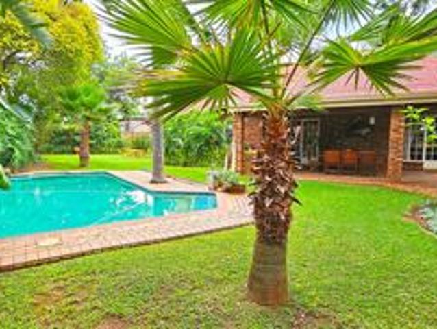 4 bedroom house with borehole in win.