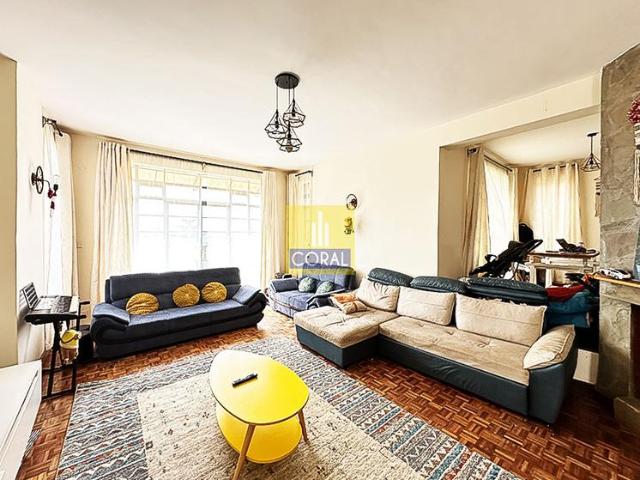 4 Bedroom House with DSQ For Sale & Rent In Sigona