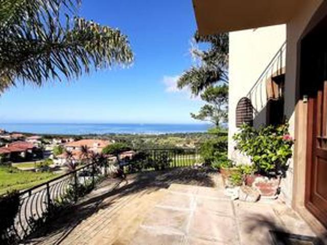 4 bedroom house with magnificent oce.