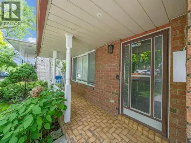 4 Bedroom House Windsor ON 102752804