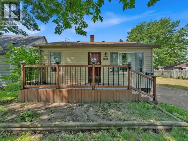 4 Bedroom House Windsor ON 102052789
