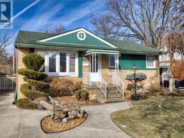 4 Bedroom House Windsor ON 104841998
