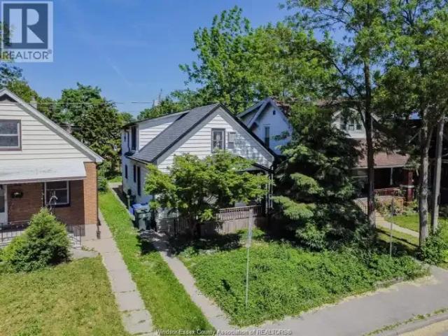 4 Bedroom House Windsor ON 104864181