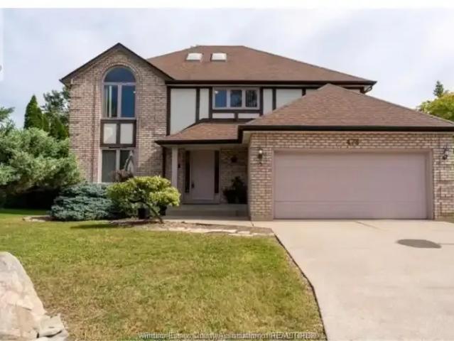 4 Bedroom House Windsor ON 104142925