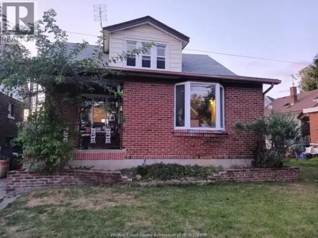 4 Bedroom House Windsor ON 105004773