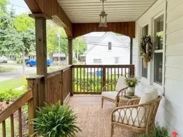4 Bedroom House Windsor ON 105309507