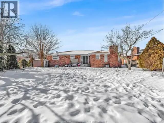 4 Bedroom House Windsor ON LS102915415