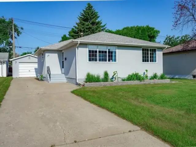4 Bedroom House Winnipeg MB 102467917