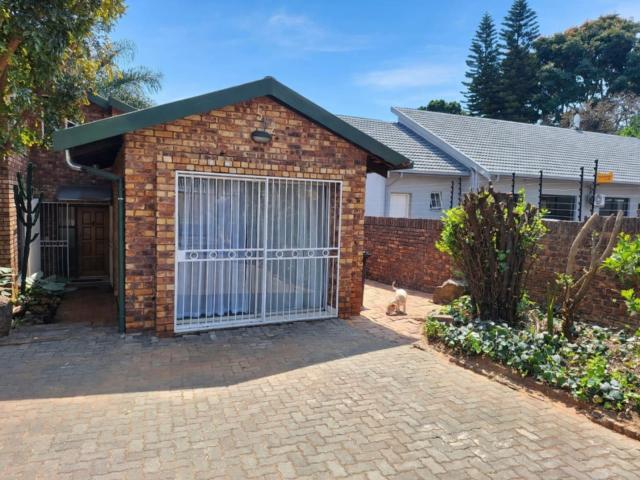 4 Bedroom House To Let in Moreleta Park