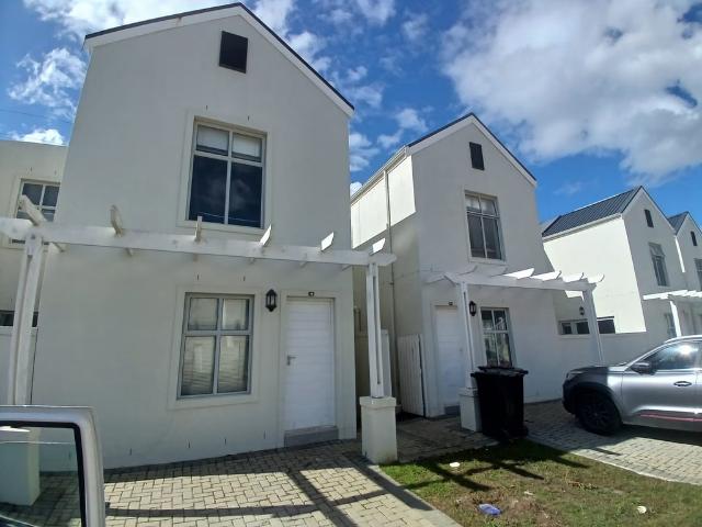 4 Bedroom House To Let in Nuutgevonden