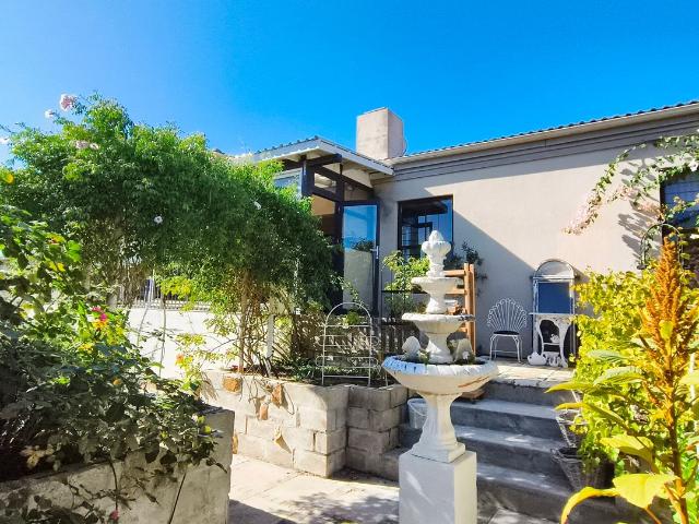 4 Bedroom House To Let in Haasendal