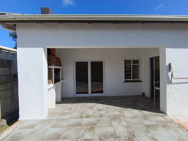 4 Bedroom House To Let in Lochnerhof | Cape Coastal Homes