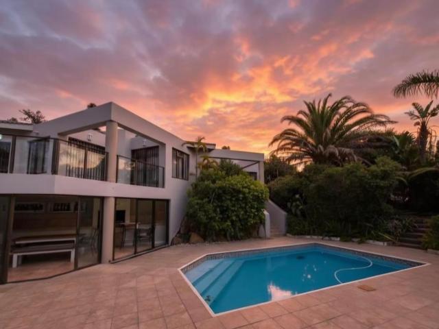 4 Bedroom House To Let in Plettenberg Bay Central