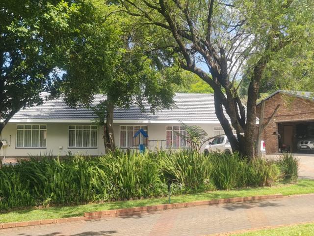 4 Bedroom House To Let in Protea Park